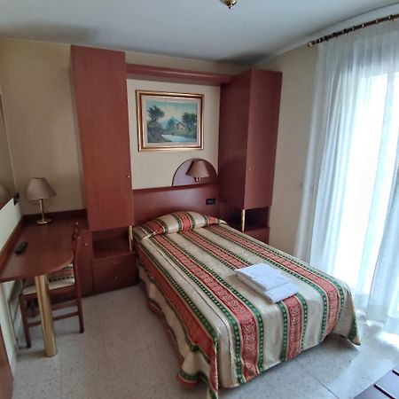 Ponte Nuovo Bed & Breakfast Altissimo Dış mekan fotoğraf