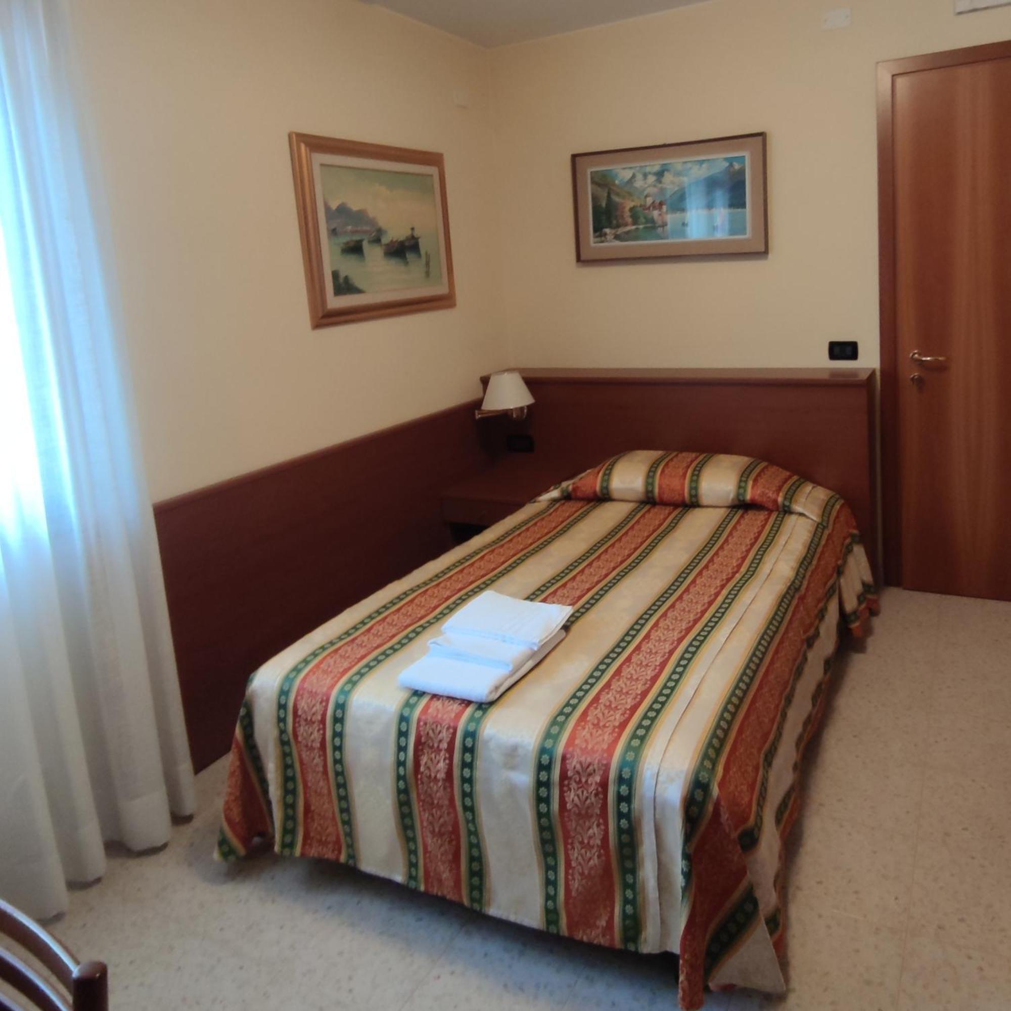 Ponte Nuovo Bed & Breakfast Altissimo Dış mekan fotoğraf