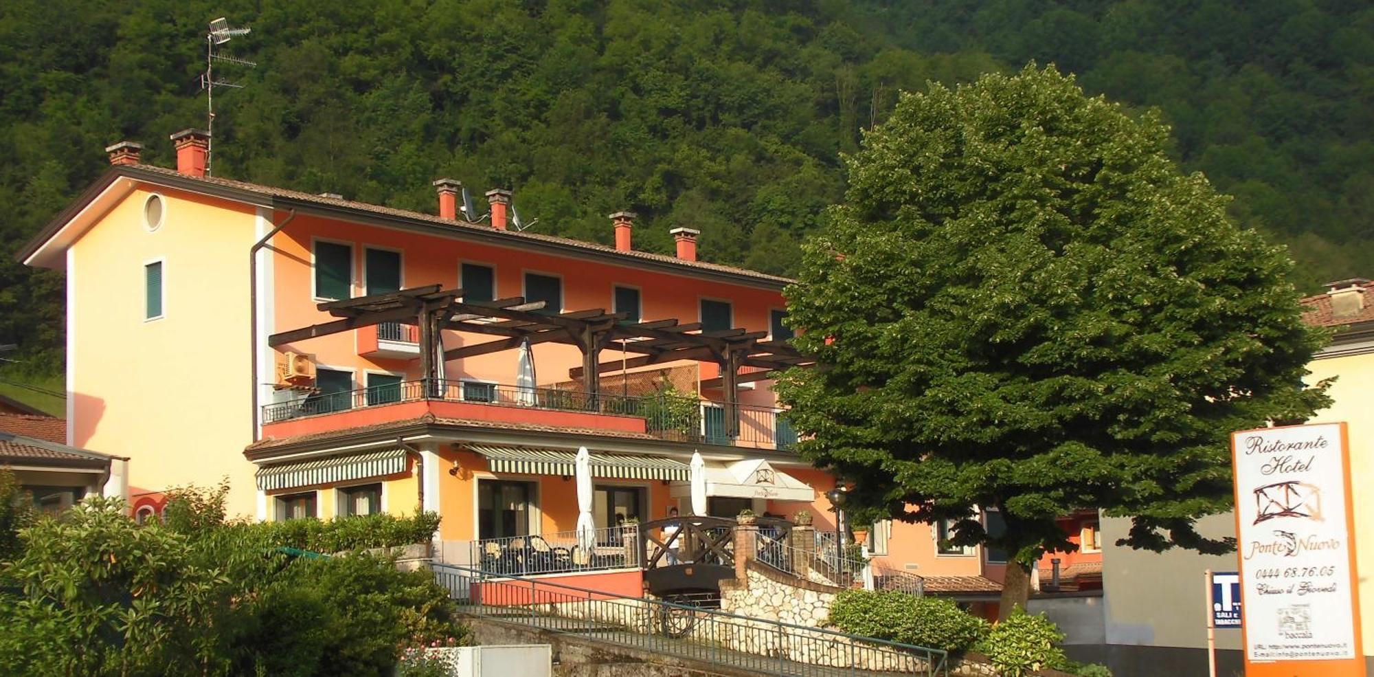 Ponte Nuovo Bed & Breakfast Altissimo Dış mekan fotoğraf